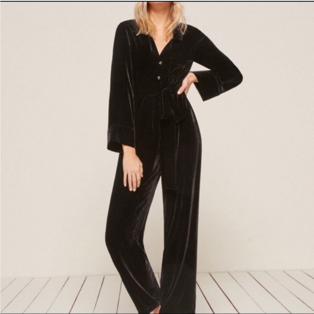 NWOT Reformation silk/rayon blend Black Velvet Jumpsuit - Picture 1 of 9
